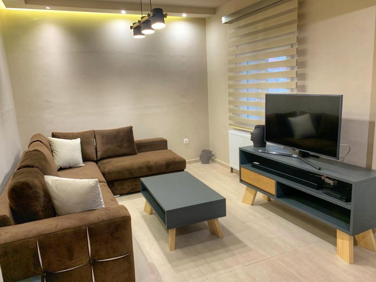 Appartamento Petite Luxury Urban House Tríkala Esterno foto