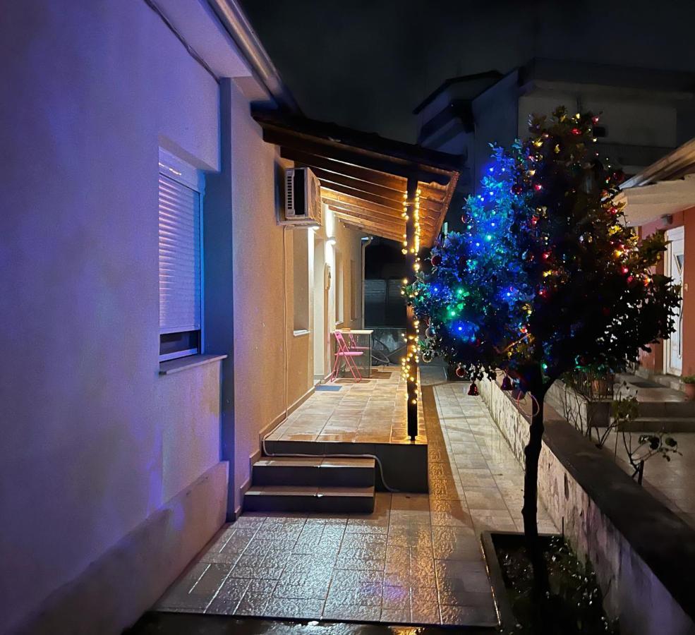 Appartamento Petite Luxury Urban House Tríkala Esterno foto